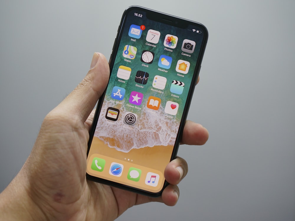 充電ケーブルを整える